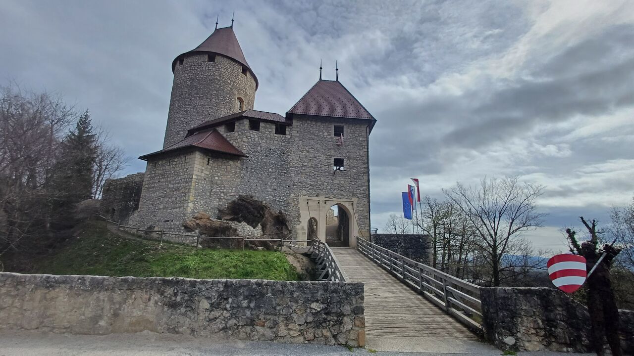 Hrad Žovnek