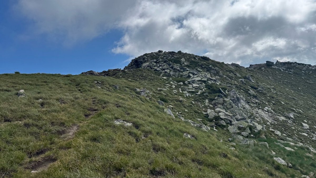Ловница (2695&nbsp;m)