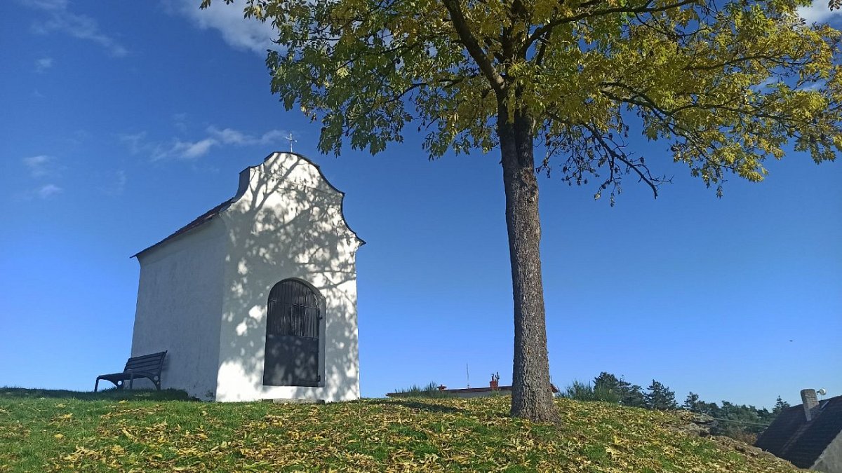 Kaple sv. Jana Nepomuckého (462&nbsp;m)