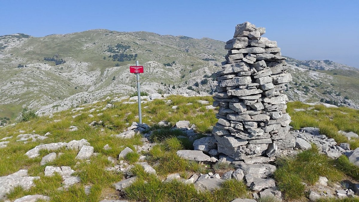 Jančija glavica (1585&nbsp;m)