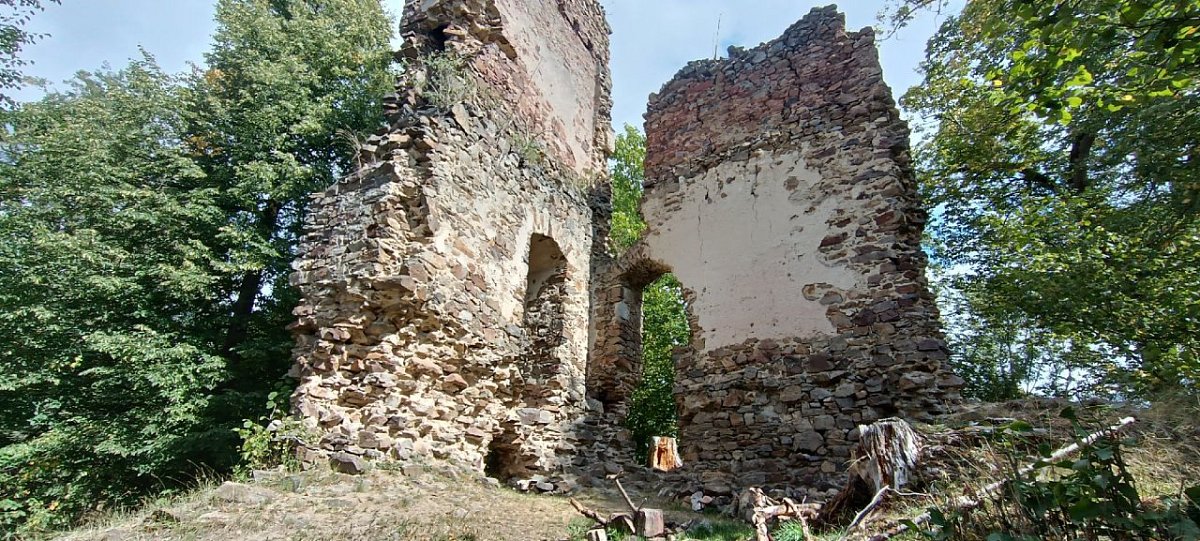 Ronov - zřícenina  (485&nbsp;m)